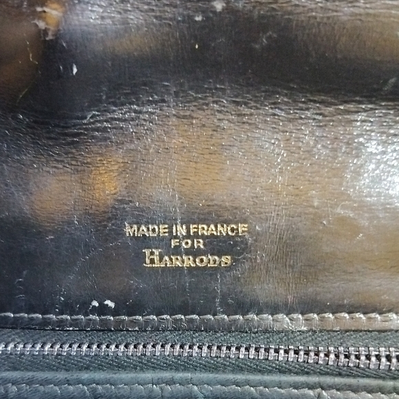 Harrods - Vintage - Black Crocodile-Embossed Wristlet with Gold Claspe - Picture 2 of 9